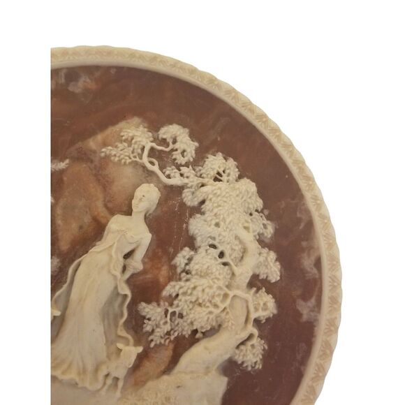 She Walks In Beauty Sculptured By Gayle Bright Appleby First In Series Plate VTG - Picture 7 of 10